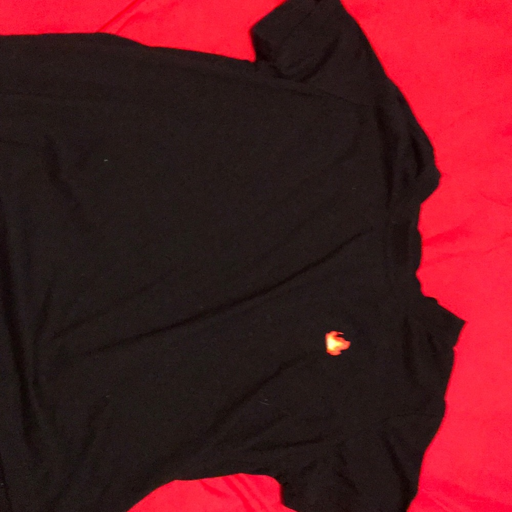 Tee shirt cropped.